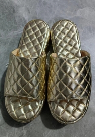 (Real Image)2024 Styles Women Thick-soled Solid Color Chanel-Style Geometric Grid Slip-On Sandals